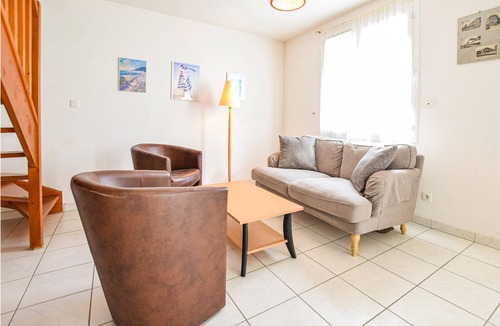 Port Guillaume House | This charming cottage, which opens onto a garden, is located at the Marina de Port Guillaume, the co