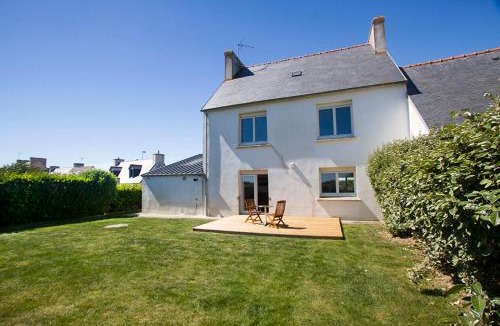 Pouldreuzic House | Tipoz'Immo - Maison Ar Baradoz - vue mer - 800m de la plage - wifi inclus - draps inclus - terrasse et jardin clos - parking gratuit