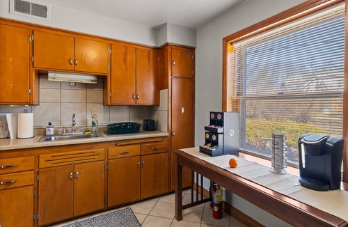Wauwatosa Apartment | Tosa's Cozy Corner - Pet & Family Friendly, Walkable, Near Downtown Tosa & MKE!