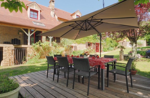 Bigaroque House | Traditional stone country house