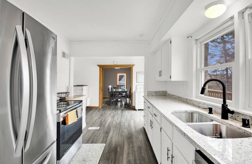 Brookfield House | Tremendous 4-bedroom house on private lot in charming Brookfield