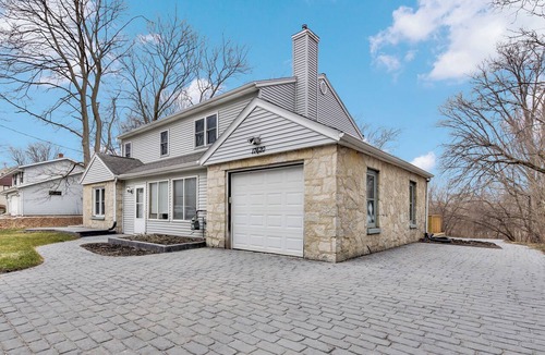 Brookfield House | Tremendous 4-bedroom house on private lot in charming Brookfield
