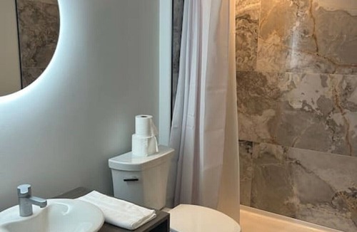 Downtown Omaha Apartment | Trendy Renovated Downtown Omaha