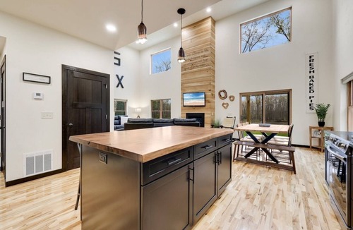 New London House | Tubing on the Wolf River - Luxury Experience