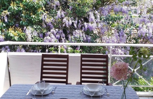 Dax Apartment | Two-bedroom apartment with a covered terrace and private parking, in a quiet location near downtown.