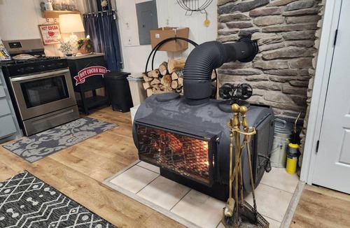 Hessel House | U.P. living, cozy retreat, a work in progress - THIS IS NOT the Taj Mahal