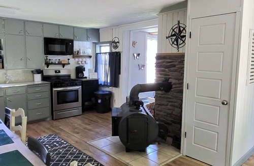 Hessel House | U.P. living, cozy retreat, a work in progress - THIS IS NOT the Taj Mahal