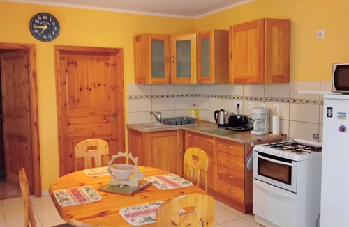 Lagorce Cottage | Vacation apartment for 2 pers. in Lagorce approx. 8km f. Vallon-Pont-d'Arc. Dogs allowed.