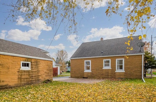 Appleton House | Verbrick Street Vacation