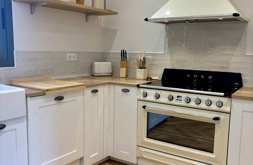 Brive-la-Gaillarde House | Villa Desbrulys - Maison de ville pour 6 personnes - Terrasse - Climatisée