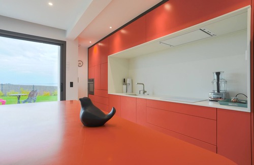 Locquirec Villa | Villa 'Ker Marie' with Sea View, Private Terrace and Wi-Fi