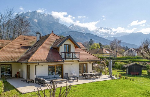 Menthon-Saint-Bernard Villa | Villa Norton - piscine et proche du Lac