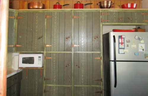 Newaygo Cabin | Vintage 3 bedroom cottage with 1.5 bath overlooking Bills Lake, Michigan