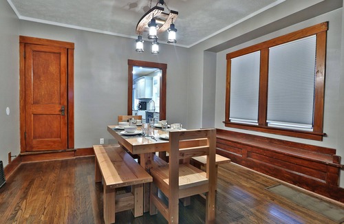 Southeast Omaha House | Walk to Zoo & CWS, WiFi, Smart TVs, Yard, Parking, Near DT