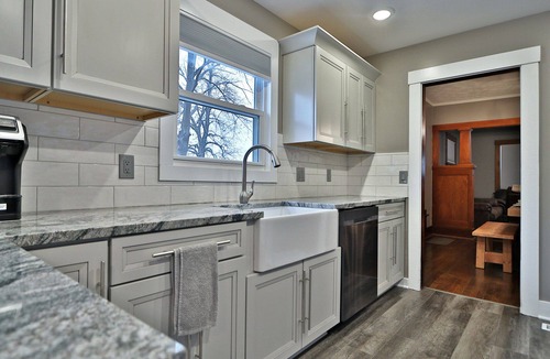 Southeast Omaha House | Walk to Zoo & CWS, WiFi, Smart TVs, Yard, Parking, Near DT