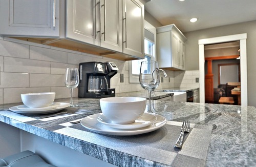 Southeast Omaha House | Walk to Zoo & CWS, WiFi, Smart TVs, Yard, Parking, Near DT
