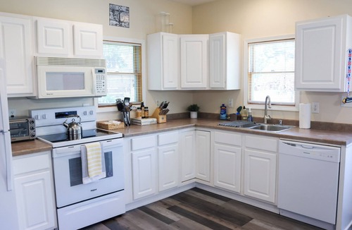 Lake Geneva House | Walkable Farmhouse Near Beach & Town