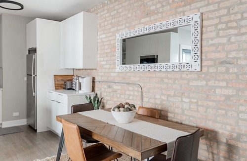 Ravenswood Apartment | Warm|Cozy|Lovely|1BR|Lincoln Sq.|