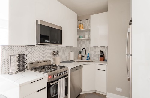Ravenswood Apartment | Warm|Cozy|Lovely|1BR|Lincoln Sq.|