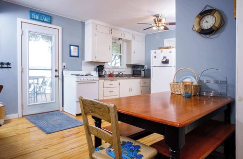 Sturgeon Bay Cottage | Waterfront Cabin on Clark Lake - Latitude Adjustment