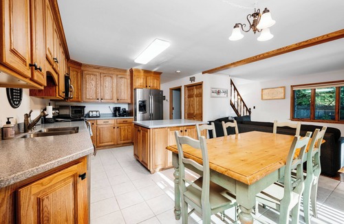 Interlochen House | Waterfront, Hot Tub, 9 Beds - Wildwood Lakehouse