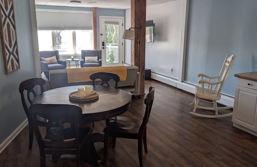 Montague Apartment | Waterfront White Lake Suite | Private Deck & King Bed