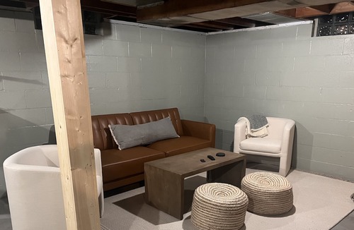 Waukazoo Woods House | Waukazoo Woods Getaway- On Bike Path that leads to Holland State Park!