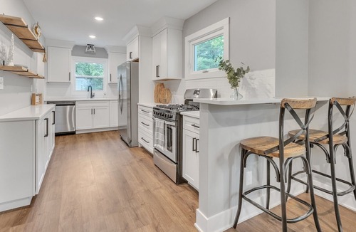 Waukazoo Woods House | Waukazoo Woods Getaway- On Bike Path that leads to Holland State Park!