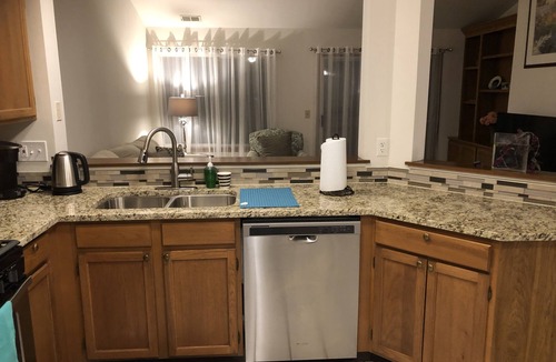 Forestview Condo | Welcome to Anis;s Property