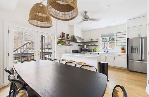 West Town House | West Town Estate 6BR, Game Room, Decks, 5Gbps