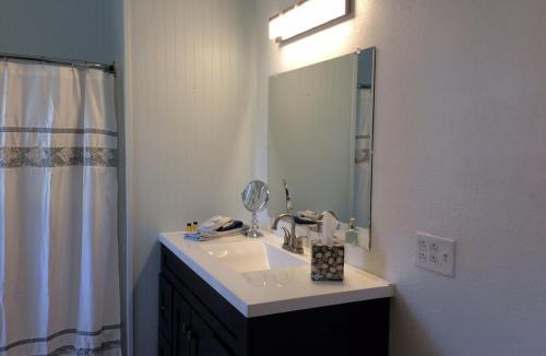 Le Claire Apartment | Wide River Winery Inn