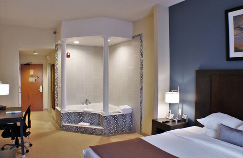 Schaumburg Hotel | Wingate by Wyndham Chicago Schaumburg