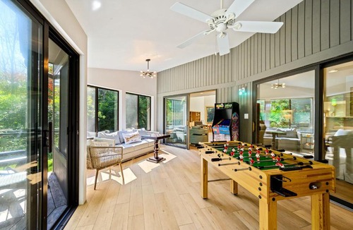 Sister Bay House | Wooded Wonder- Cozy Retreat, Hot Tub, Fire Pit, Game Room & Dogs!
