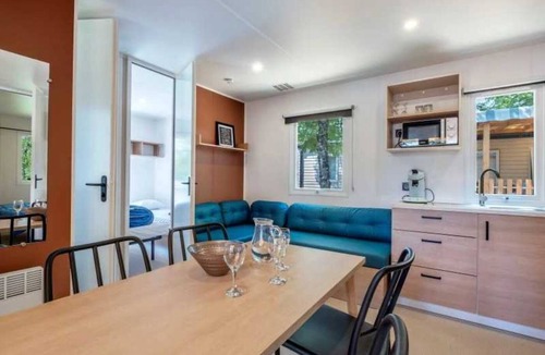 Verruyes House | ZEcamping 3* piscine chauffée hammam sauna mobil-home TV LV 49m2