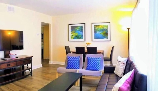 1 #31 - 4 Bedroom Condo - McCormick Place, Wintrust Arena, Chinatown