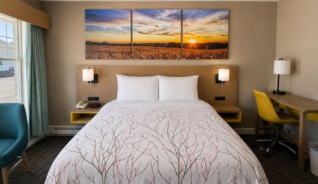 2-bedroom suites at continental inn downtown cheboygan