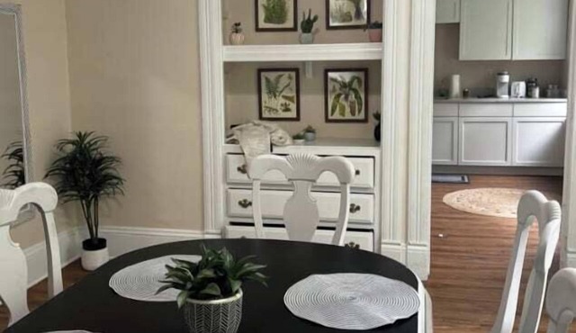 2 Bedroom Unit Off Brady St