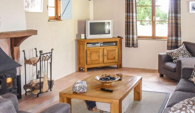 3 bedroom accommodation in Gizeux
