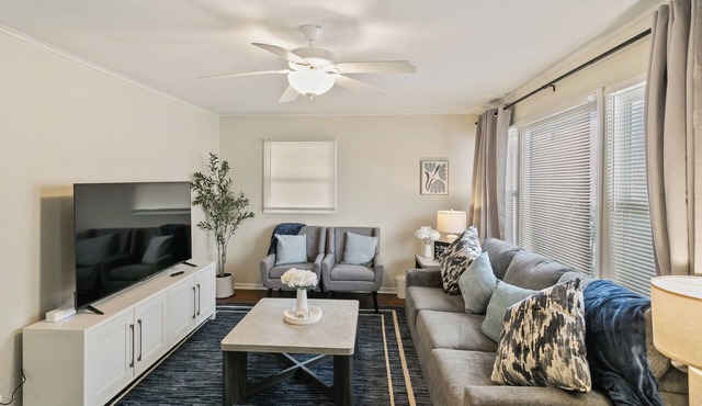3 Bedroom Home Centrally Located
