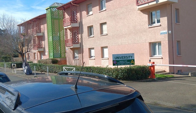 5 minutes from downtown Bayonne studio for rent