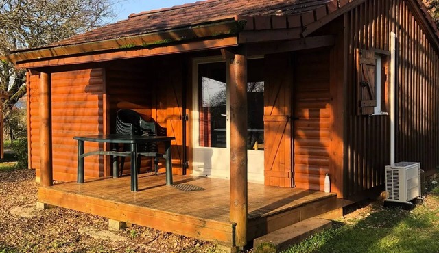 Air-conditioned Forest Chalets (30m²) sleeps 4