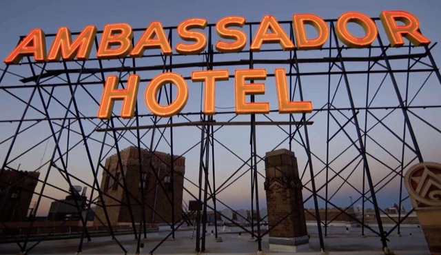 Ambassador Hotel Milwaukee, Trademark Collection by Wyndham