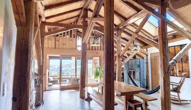 Beautiful Apartment in Cordon with Mont Blanc View, Terrace and Parking