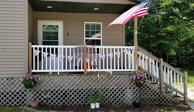 Beautiful Cabin near the Cedar River for a Perfect Family Vacation in Letts, Iowa