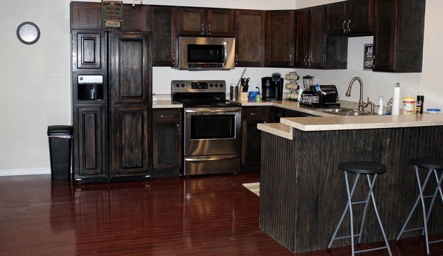 Beautiful Cabin near the Cedar River for a Perfect Family Vacation in Letts, Iowa