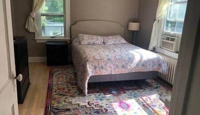 Best location in Milwaukee! Upper Duplex Unit