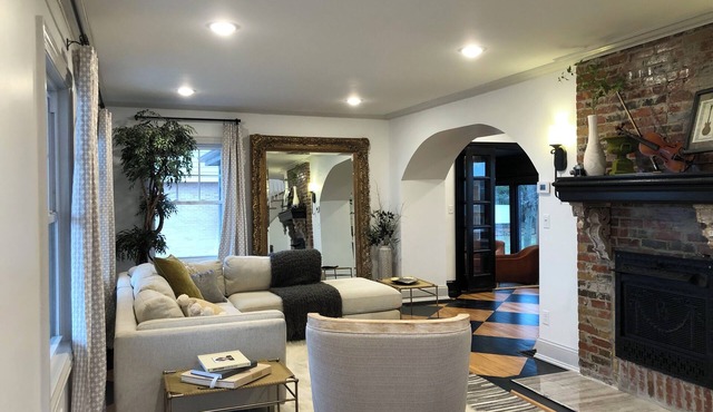 Blackbird.On the Drive stunning home - breathtaking views of Downtown