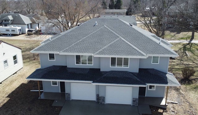 Brand New Black Hawk House-3 bedrooms and 14 person capacity!