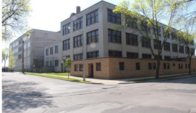 Bright 2-bedroom apartment in wonderful Milwaukee area close to downtown