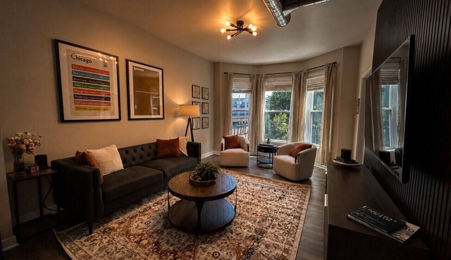 Brown Line Lounge | Curated Moody